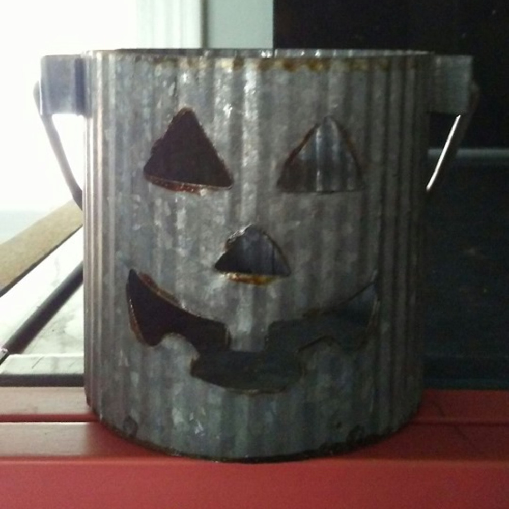 Halloween Jack-o-lantern Tea Light Holder